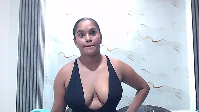Liaa_cams – Live XXX-chat