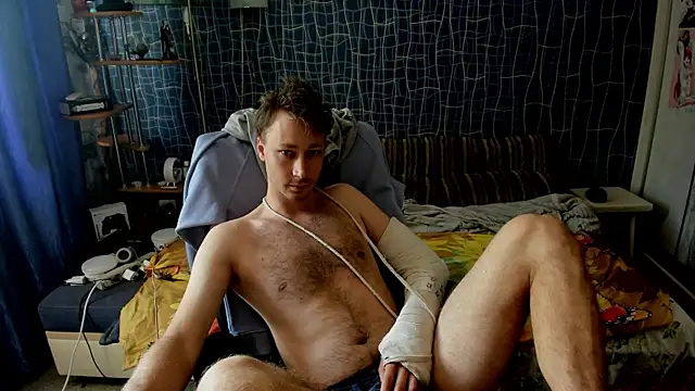 CuteBoy228 即時 XXX 聊天