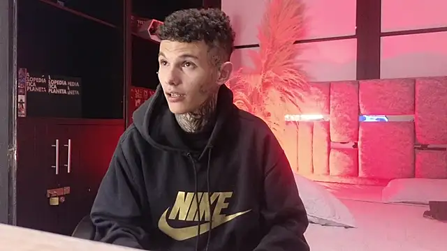 Živý XXX chat Paulo_527