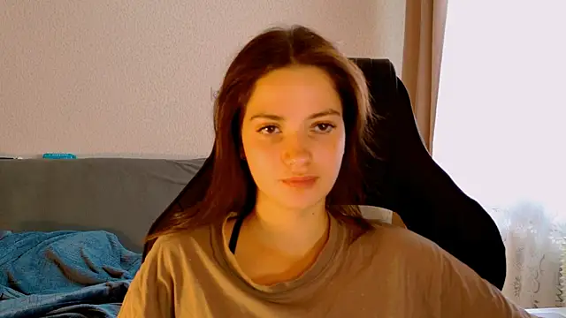 KiraVair élő XXX-chatje