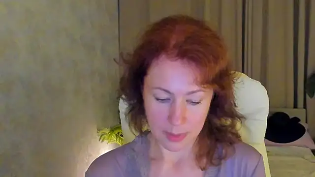 LeticiaRomano élő XXX-chatje