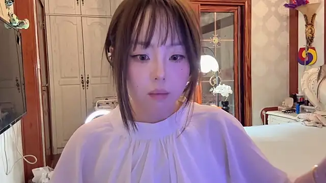 LongLongQueen's Live XXX Chat