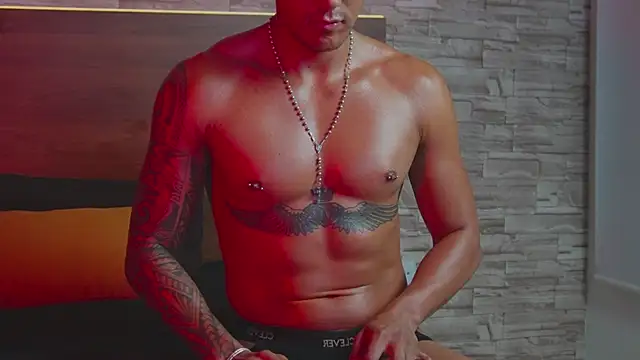 aaron_bolt Chat XXX live