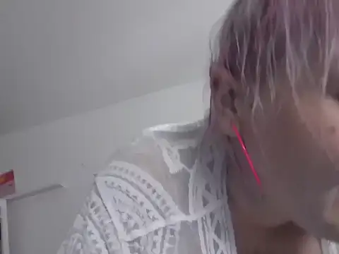 Živý XXX chat CheekyPinkVenusXO