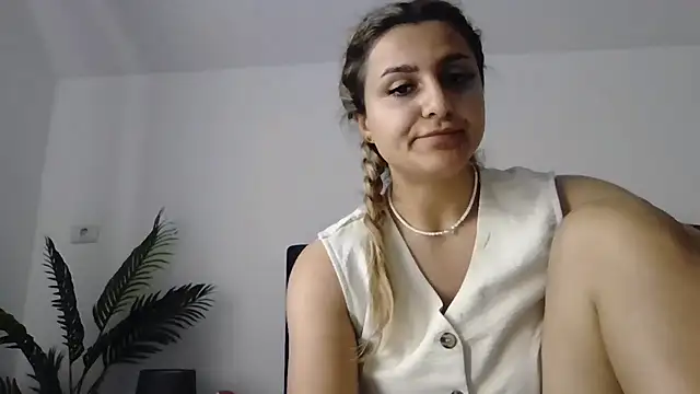 NicolePlay XXX чат на живо