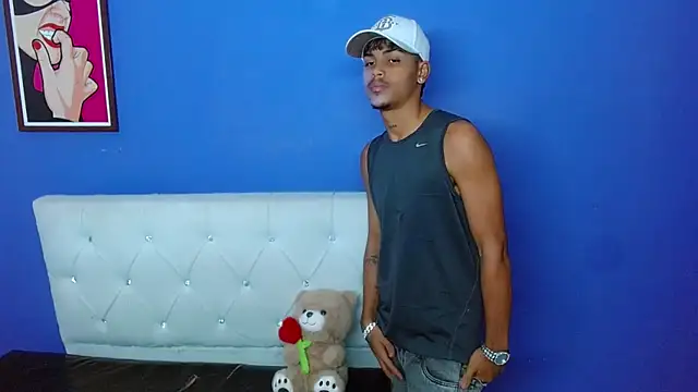 Angel_foxc13 – Naživo XXX chat