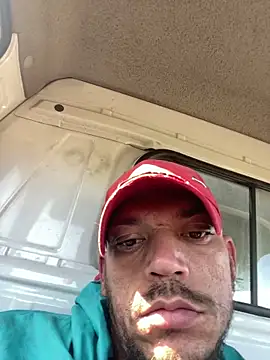 iRealYFuckGood Chat XXX live