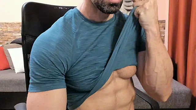 HotHunkTrainer – Naživo XXX chat