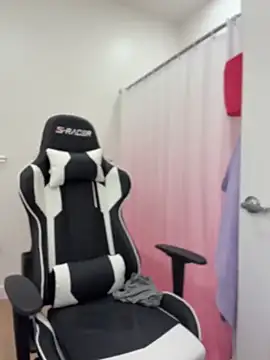 Živý XXX chat FerrariFrench