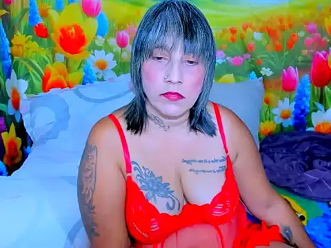צ'אט XXX בשידור חי של indianroxy