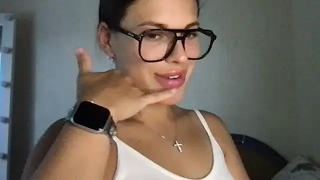 MoonriseGoddess' Live XXX Chat