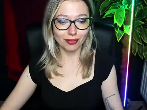 loveHeidi's Live XXX Chat