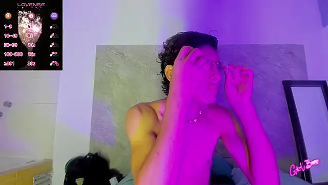 Adrian_Wolf Live XXX-Chat