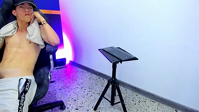 maxi_castro Chat XXX live