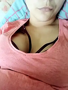 Jenevaonlovexq 现场XXX聊天