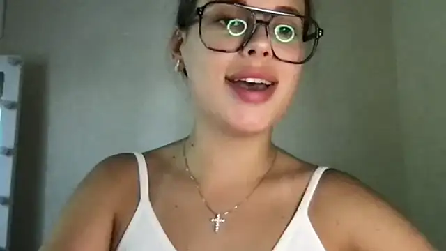 Онлайн чат XXX MoonriseGoddess