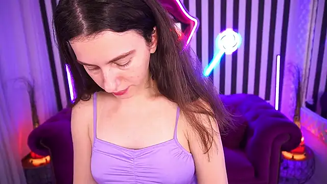 Chat XXX ao vivo de LittleJulii