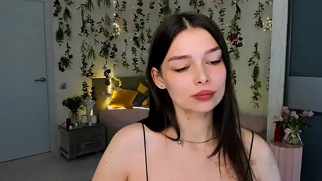XXX chat uživo modela ContinentOfTranquility