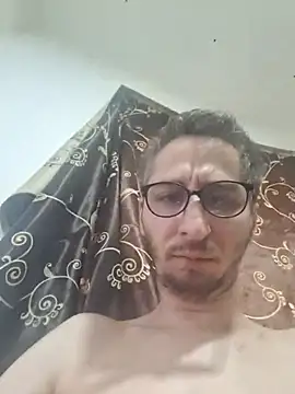 MattedOdobenus – Naživo XXX chat