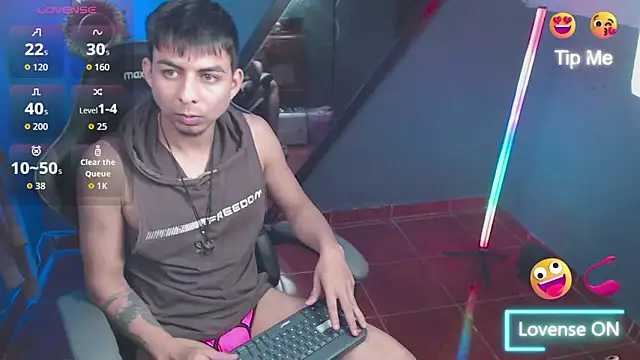 ALPHA_LATINO: απευθείας συνομιλία ΧΧΧ