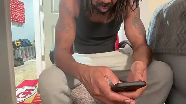 Chat XXX en directo de MatureFit_BBC