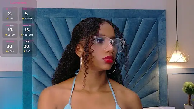 Chloe-Rose- Chat XXX in diretta