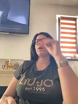 NadiraNoor Chat XXX in diretta
