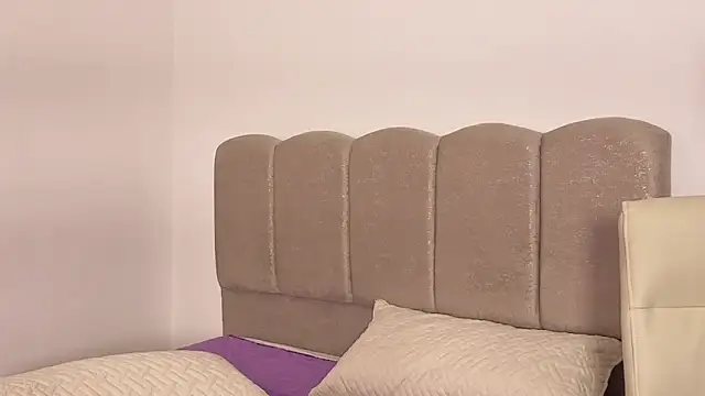 צ'אט XXX בשידור חי של zoemoon1_