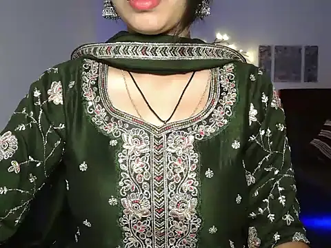 Moksha_'s Live XXX Chat