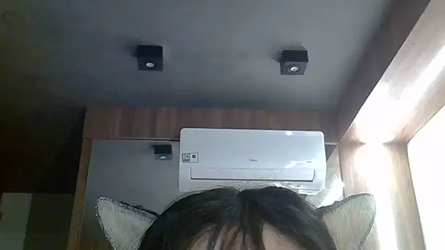 SkinnyKitten's Live XXX Chat