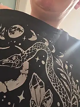 PinkTheHawk's Live XXX Chat