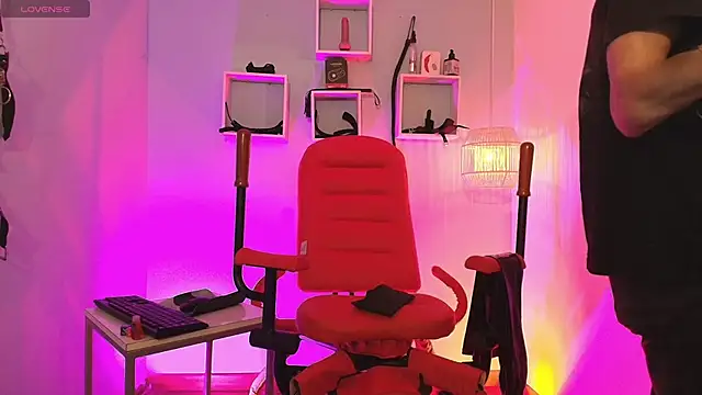Czat XXX na żywo – Maximoking26