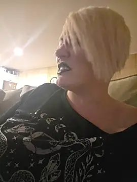 PinkTheHawk Live XXX-Chat