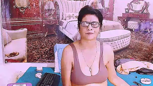 IndianAllure Live XXX-Chat