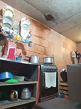 isis_milove Adlı Modelin Canlı XXX Sohbeti