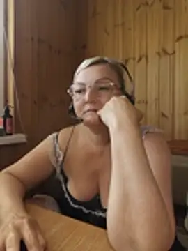 White-Chocolatte Live XXX-Chat