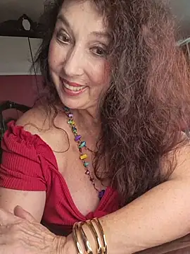 GypsyEsmeralda Adlı Modelin Canlı XXX Sohbeti