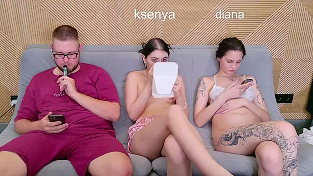 Ksennyn Live XXX chat