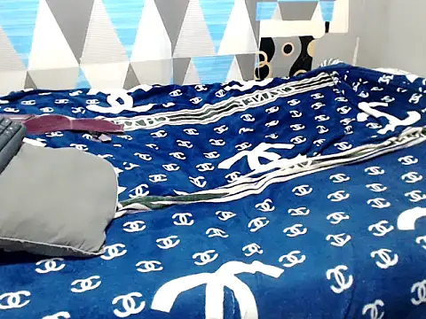 Trish_CurveCock Obrolan Langsung XXX