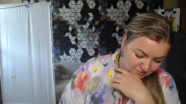 NikaSkylink Live XXX-chat
