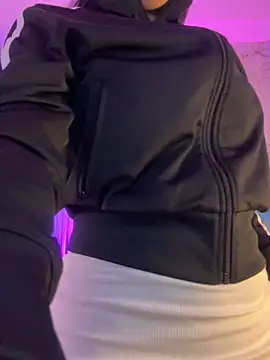 XXX chat uživo modela valerie20_