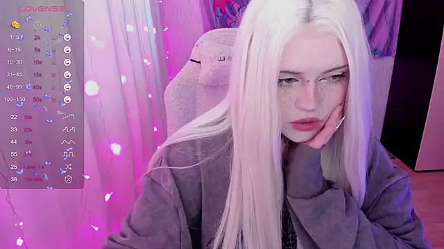 SelenaCute's Live XXX Chat
