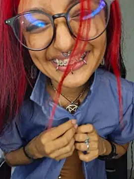 Živý XXX chat carolinerue