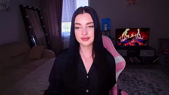 yoursLina's Live XXX Chat