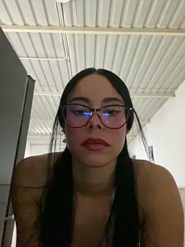 XXX chat uživo modela lesly_cutee