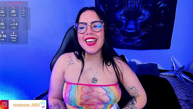 Chat +18 de Nicolle_Ruizz ao vivo