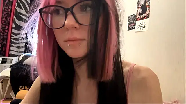 WifeAileen Chat XXX live