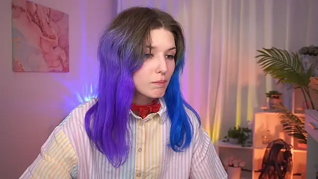 Lain_Root Chat XXX in diretta