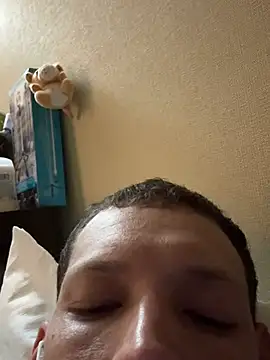 edwardhomp XXX чат на живо