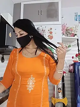 Kaur_Simran_01 即時 XXX 聊天